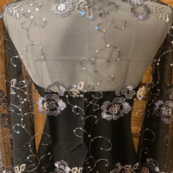 Glittering Black Silver Sequin Fringed Evening Scarf/ Shawl Wrap NEW - Picture 4 of 7